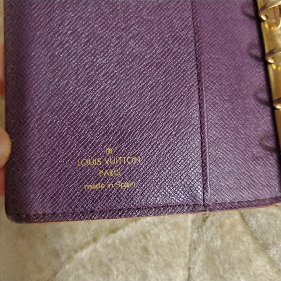 Authentic Louise vuitton agenda cover - Picture 5 of 8